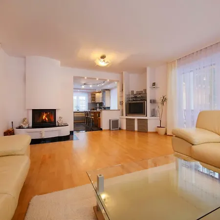 Cichy Potok بيت للعطل